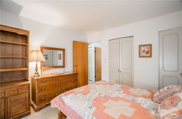 1182 Park Forest Drive, Vandalia, OH 45377