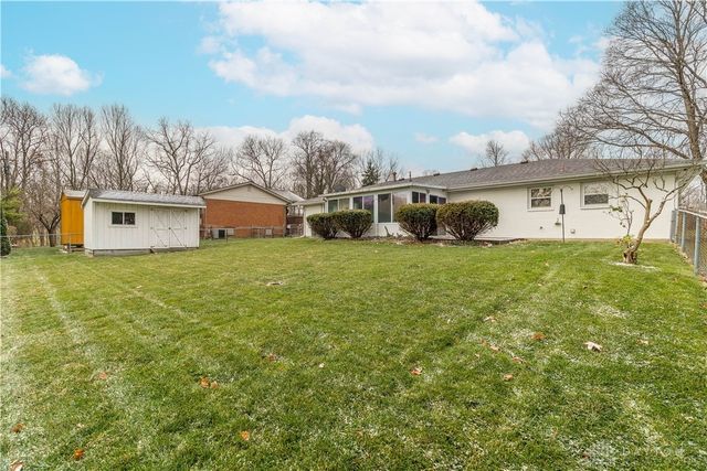 1182 Park Forest Drive, Vandalia, OH 45377