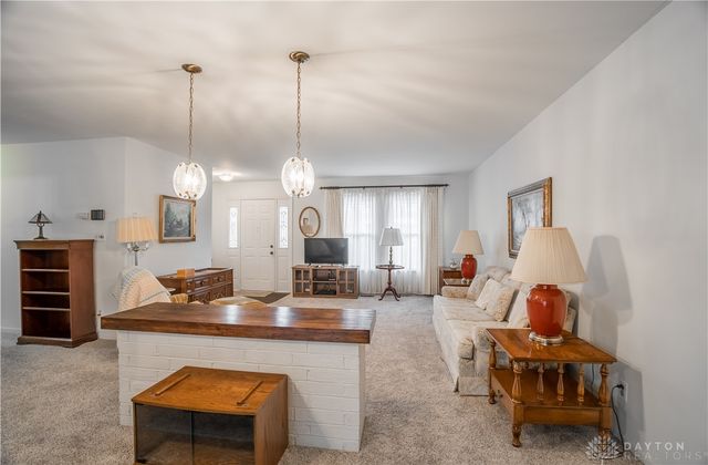 1182 Park Forest Drive, Vandalia, OH 45377