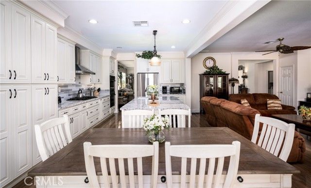 38653 Falkirk Drive, Murrieta, CA 92563