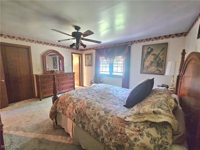 8394 Four Seasons Trail, Poland, OH 44514