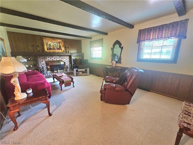 8394 Four Seasons Trail, Poland, OH 44514