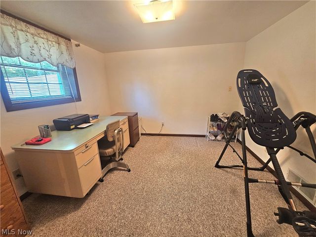 8394 Four Seasons Trail, Poland, OH 44514