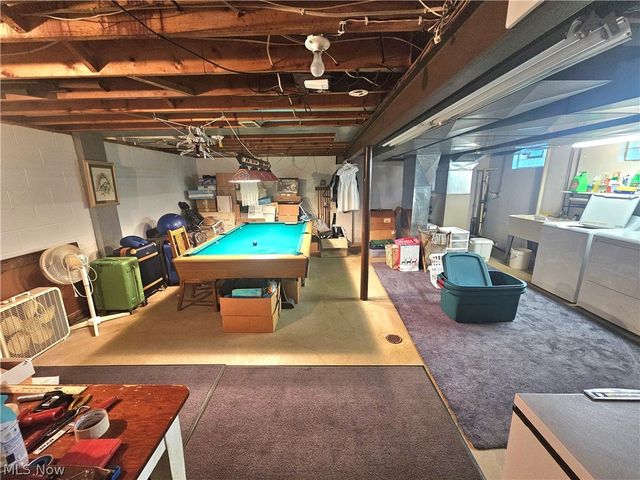 8394 Four Seasons Trail, Poland, OH 44514