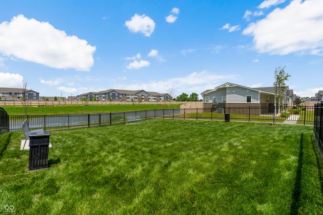 3845 Stallion Street 036, Whitestown, IN 46075