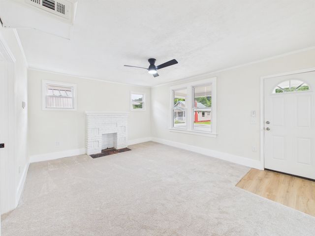 4320 Hughes Street, Huntington, WV 25704
