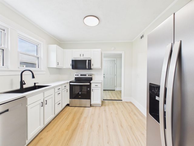 4320 Hughes Street, Huntington, WV 25704