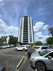 1800 Roundhill Road 304, Charleston, WV 25314