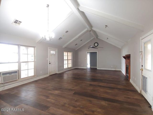 111 Weeks Drive, Youngsville, LA 70592