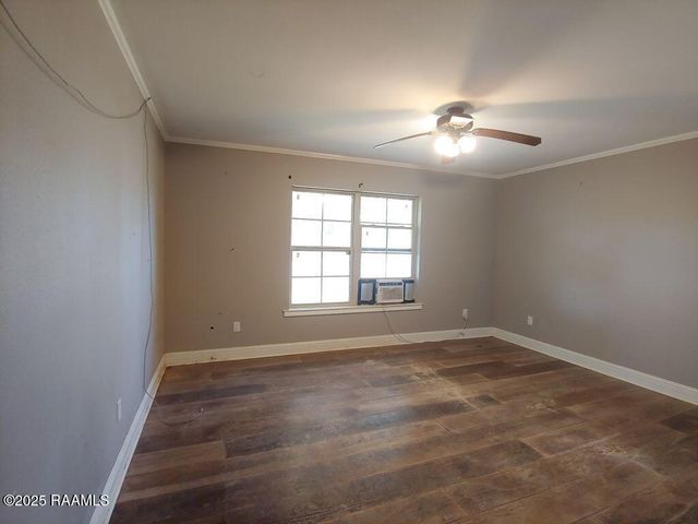 111 Weeks Drive, Youngsville, LA 70592