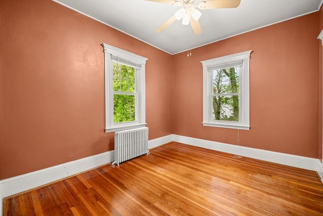 955 Middle Rd, Acushnet, MA 02743