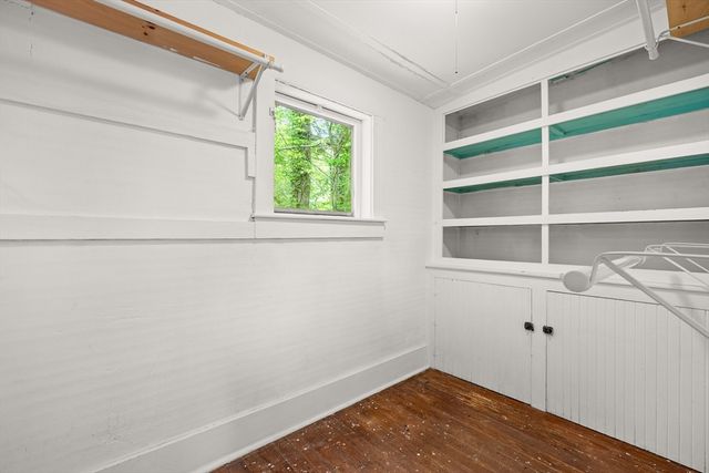 955 Middle Rd, Acushnet, MA 02743