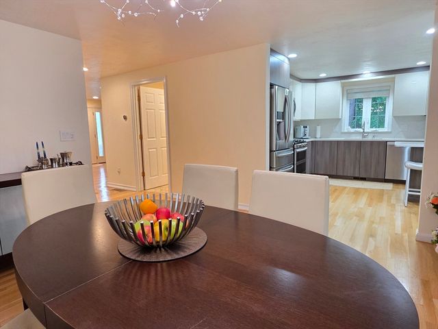 84 W Union St, Ashland, MA 01721