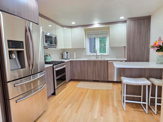 84 W Union St, Ashland, MA 01721