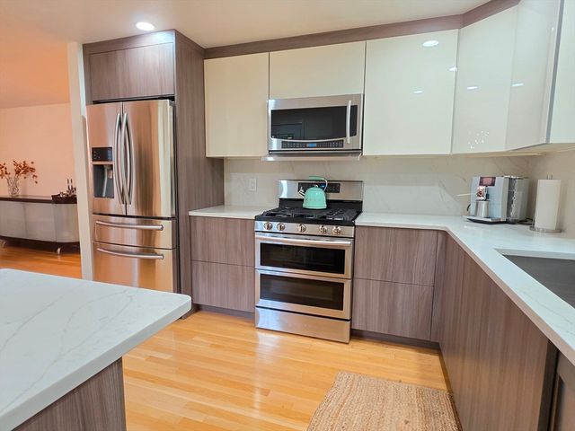 84 W Union St, Ashland, MA 01721