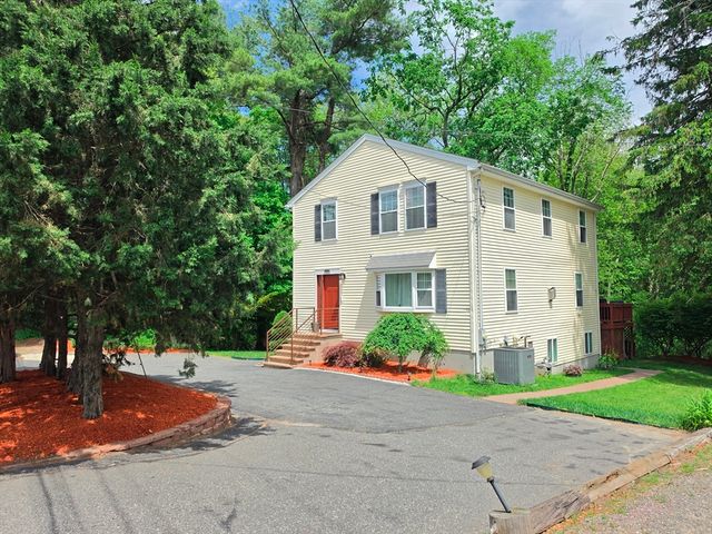 84 W Union St, Ashland, MA 01721
