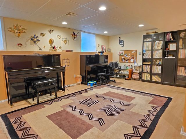 84 W Union St, Ashland, MA 01721