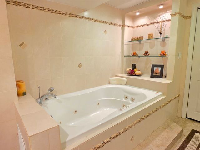 84 W Union St, Ashland, MA 01721