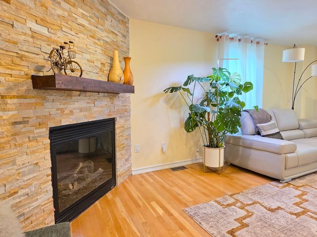 84 W Union St, Ashland, MA 01721