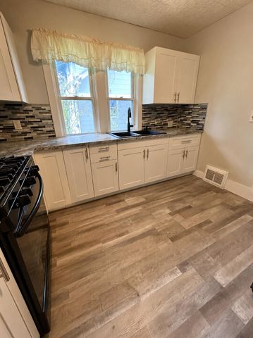 154 N Wabash Avenue N, Battle Creek, MI 49017