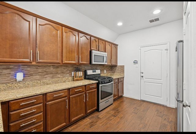 2653 Jacobson Drive, Lewisville, TX 75067