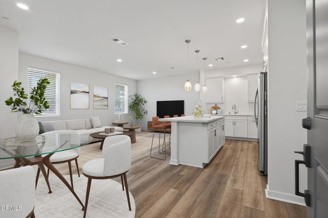 611 Winchester Drive, Oxnard, CA 93036