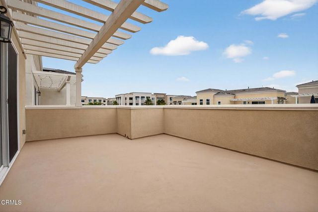 611 Winchester Drive, Oxnard, CA 93036