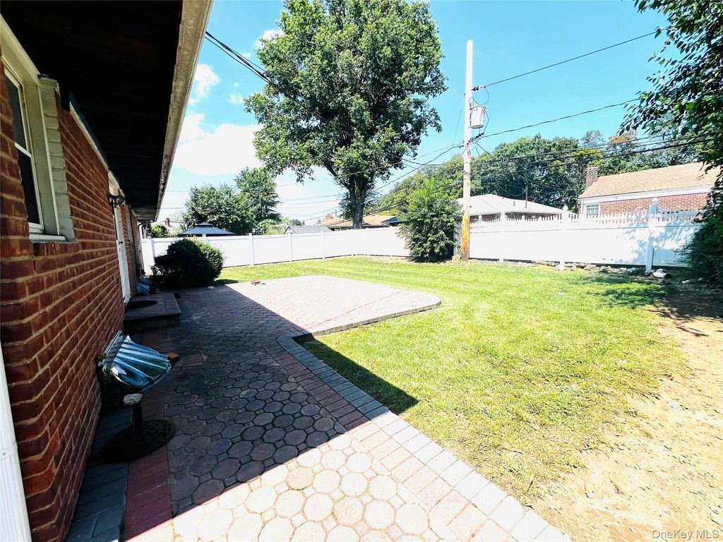 819 Dean Drive, Baldwin, NY 11510 — photo 3