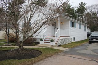 33 Brookbend Way West 33, East Bridgewater, MA 02333