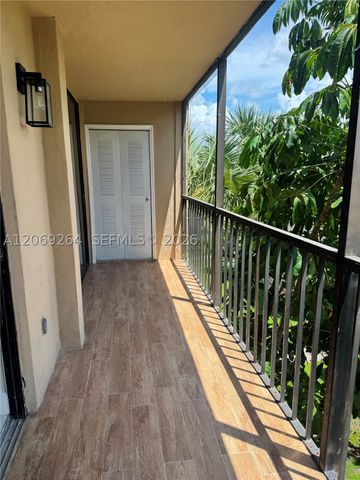 8635 NW 8th St 413, Miami, FL 33126