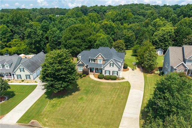 116 Royal Oaks Drive, Canton, GA 30115