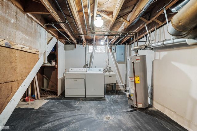 22411 Lanse Street, St Clair Shores, MI 48081