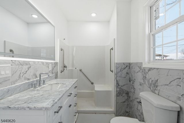 31 Davis Ave, Franklin Twp., NJ 08873