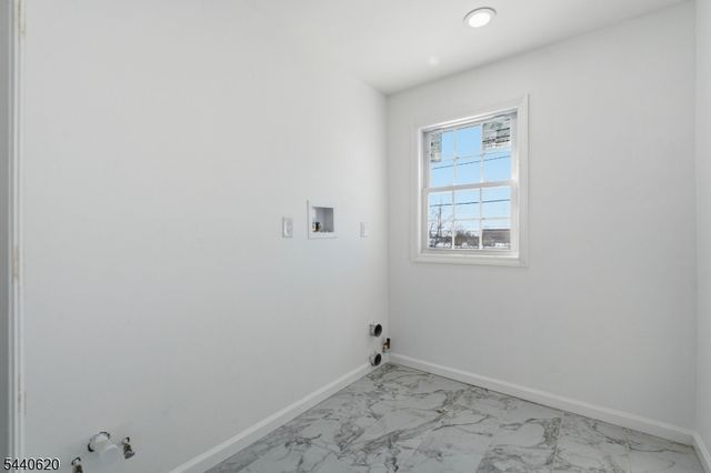 31 Davis Ave, Franklin Twp., NJ 08873
