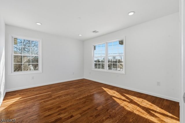 31 Davis Ave, Franklin Twp., NJ 08873