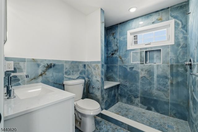 31 Davis Ave, Franklin Twp., NJ 08873
