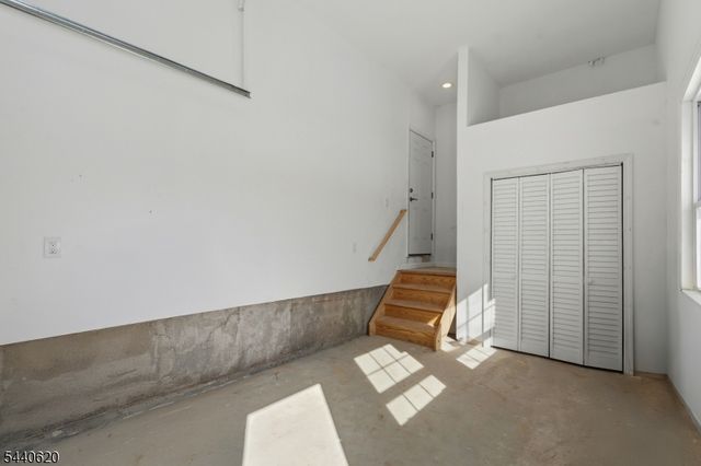 31 Davis Ave, Franklin Twp., NJ 08873