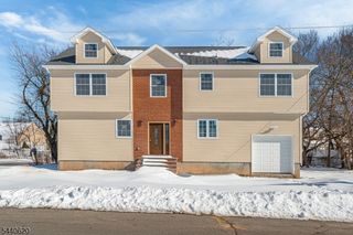 31 Davis Ave, Franklin Twp., NJ 08873