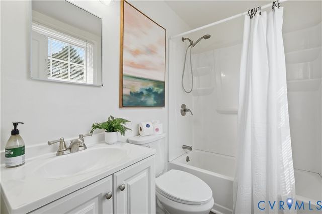 11014 Cedar Ln, Glen Allen, VA 23059