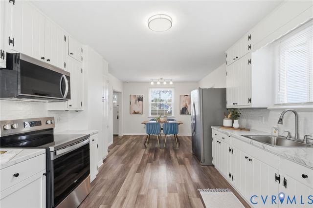 11014 Cedar Ln, Glen Allen, VA 23059