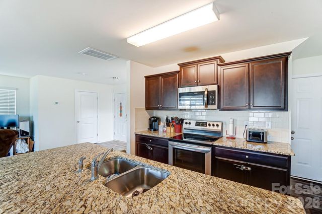 618 Bloomover Street, Concord, NC 28025