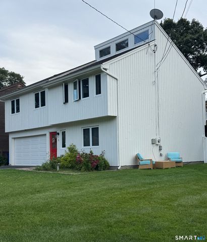 9 Oakledge Circle, Norwalk, CT 06854