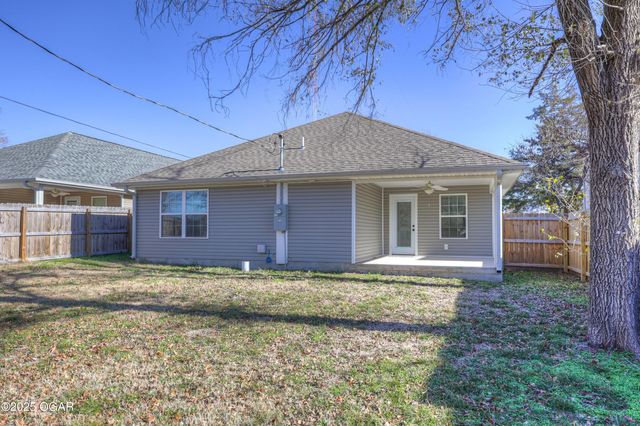 1506 Roosevelt Avenue, Joplin, MO 64801