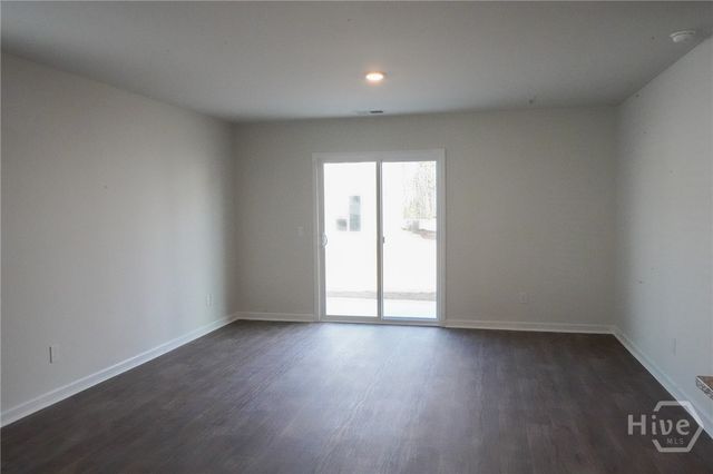 416 Coconut Drive, Bloomingdale, GA 31302