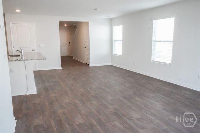 416 Coconut Drive, Bloomingdale, GA 31302