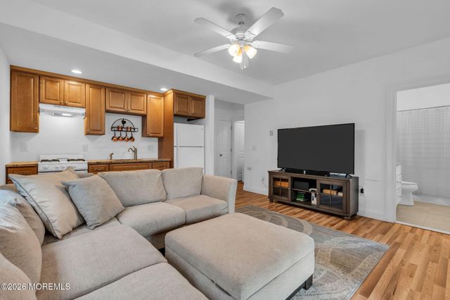 127 Oakland Avenue, Atlantic Highlands, NJ 07716