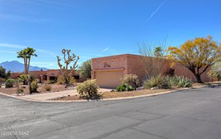 1811 W Placita De Las Fincas, Green Valley, AZ 85622