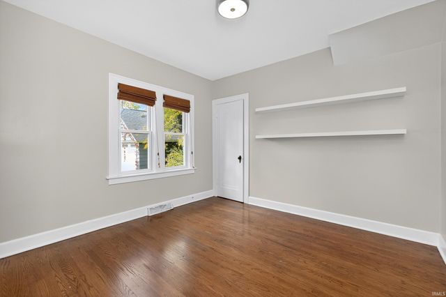 321 W Johnson Road, Laporte, IN 46350