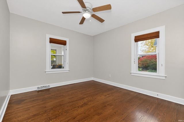 321 W Johnson Road, Laporte, IN 46350