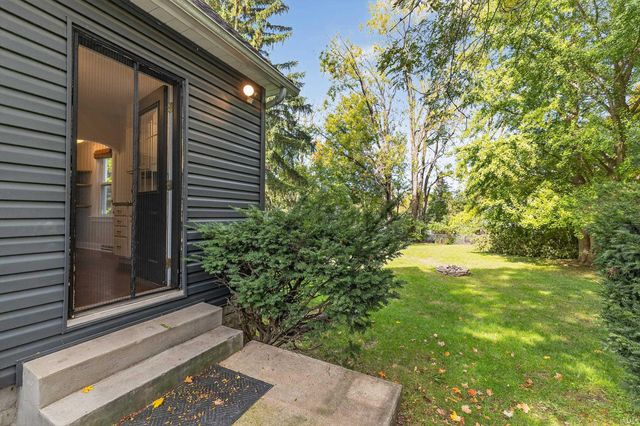 321 W Johnson Road, Laporte, IN 46350